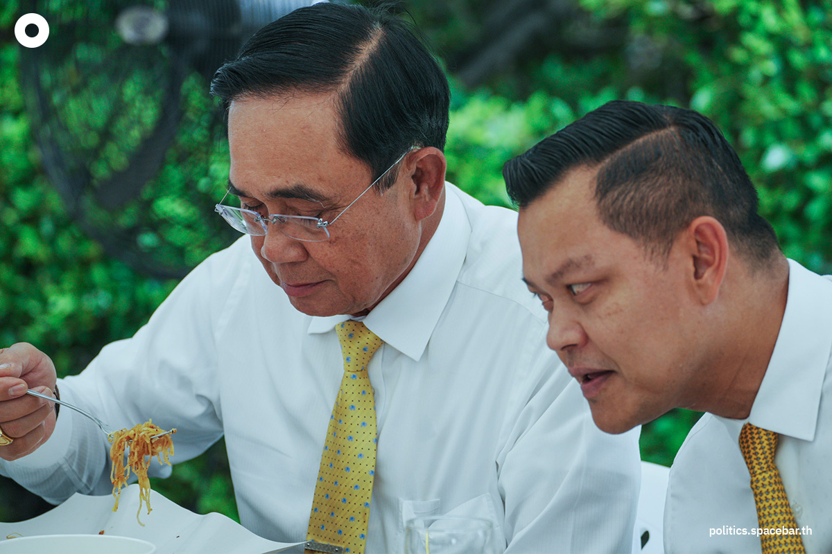 https://images.ctfassets.net/i3o8p9lzd06f/59QE9dmitbntKyRsM4oyLz/055286cfefa12b2269b816e4426b98d0/Gen-Prayut-farewell-ending-9-years-as-Prime-Minister-SPACEBAR-Photo07