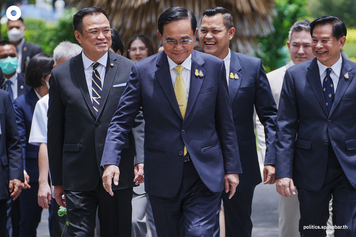 https://images.ctfassets.net/i3o8p9lzd06f/1JFybThtluoKzZkKmxoOfj/036c62e21e106aa40351c0dd2f4768bf/Gen-Prayut-farewell-ending-9-years-as-Prime-Minister-SPACEBAR-Photo10