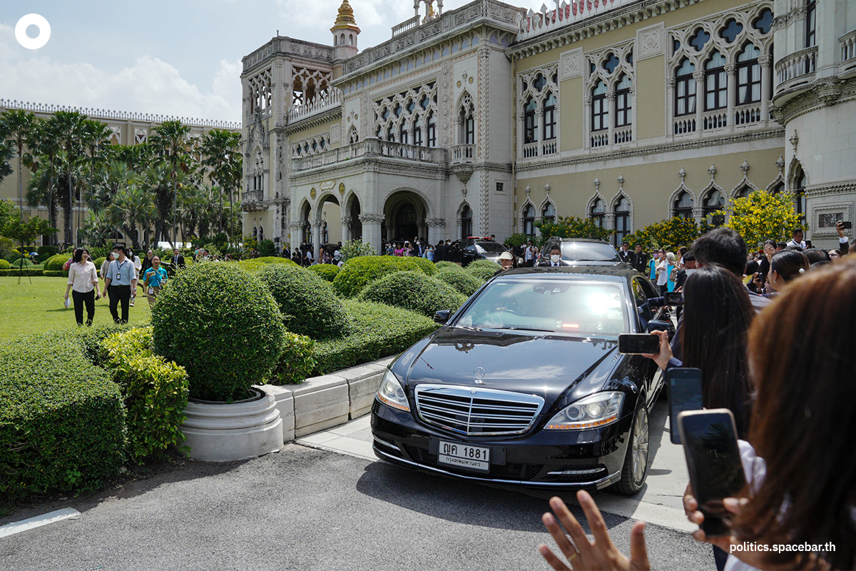 https://images.ctfassets.net/i3o8p9lzd06f/7aO6KHN71UxRCAtRpnbWzW/4559c945b9b8b2fa146eda90d2c0fc71/Gen-Prayut-farewell-ending-9-years-as-Prime-Minister-SPACEBAR-Photo16