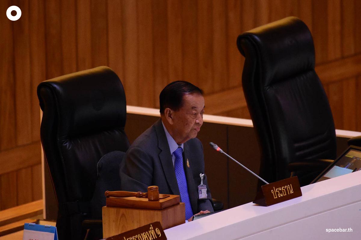 House-of-Representatives-meeting-on-motion-of-censure-and-Thaksin-name-SPACEBAR-Photo00.jpg