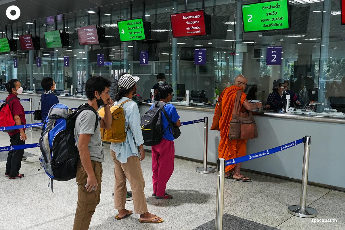 Krung-Thep-Aphiwat-Central-Terminal-Station-New-Year-SPACEBAR-Photo02.jpg