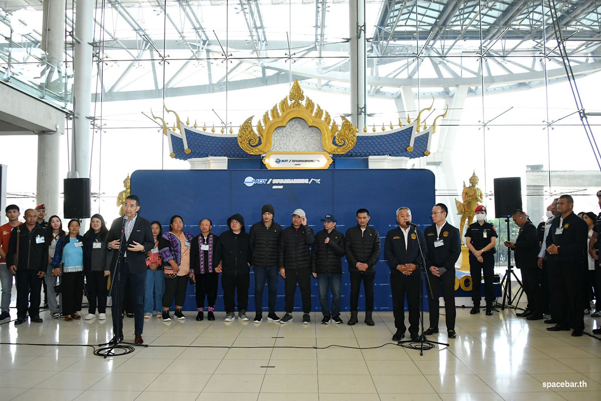 Ministry-of-Foreign-Affairs-receives-5-Thai-hostages-after-Hamas-releases-them-back-home-SPACEBAR-Photo02.jpg