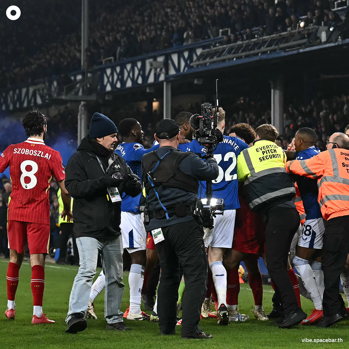 Photo-story-Merseyside-Derby-3-SPACEBAR-Photo_SQ03.jpg