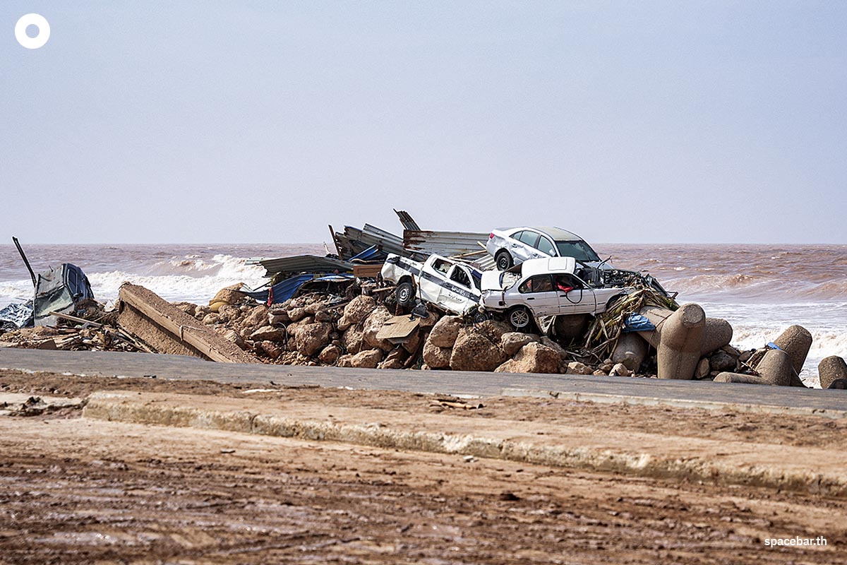 https://images.ctfassets.net/i3o8p9lzd06f/4jw1cPWmmhxYj3CZFCuJhv/6529e0c0cda99b5f771d74a261afed81/Photo-story-libya-floods-SPACEBAR-Photo05