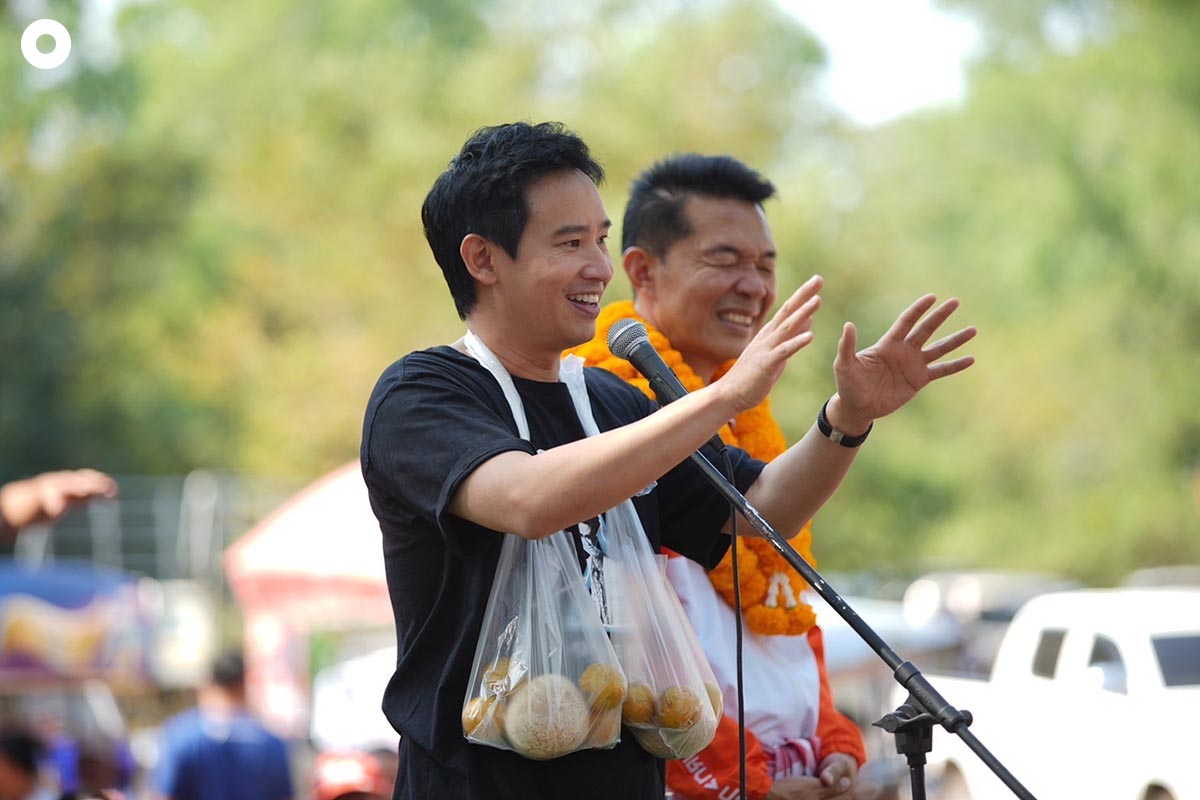 Pita-Chaithawat-campaigns-in-Udon-Thani-SPACEBAR-Photo00.jpg