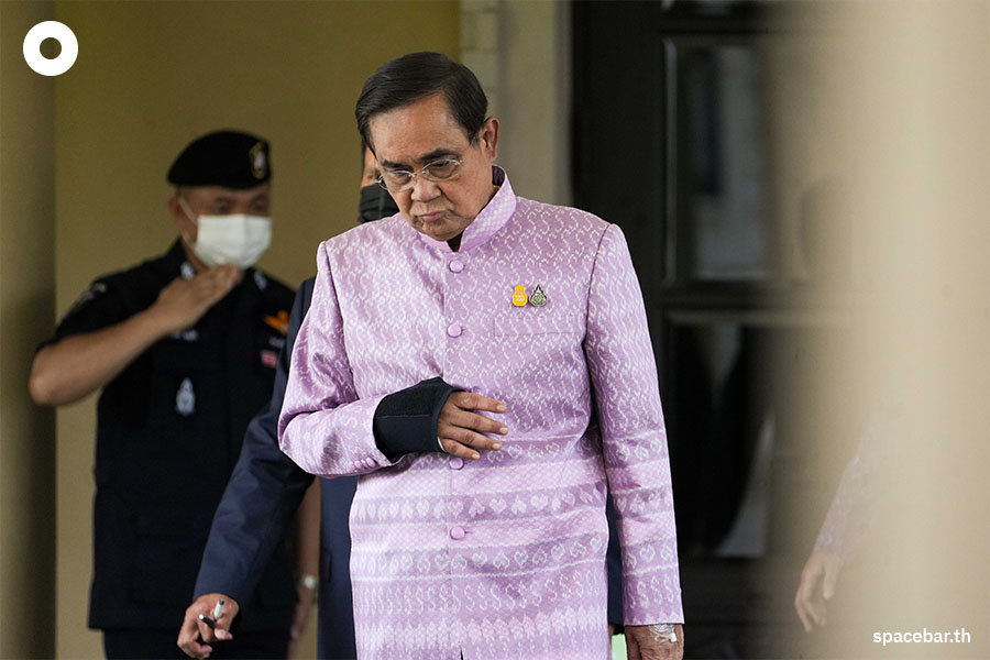https://images.ctfassets.net/i3o8p9lzd06f/2DxbBdMDLIPTqGjKqFKs7P/74ceb347c9a2e1869c5bb041734a6910/Prayut-Hospital-Parachute-cervical-vertebra-SPACEBAR-Photo03