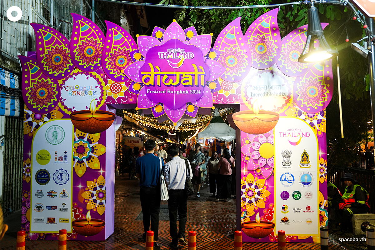 Prime Minister-Pae Thongthan-joins-in-opening-the-Diwali-festival-Bangkok-2024-SPACEBAR-Photo11.jpg