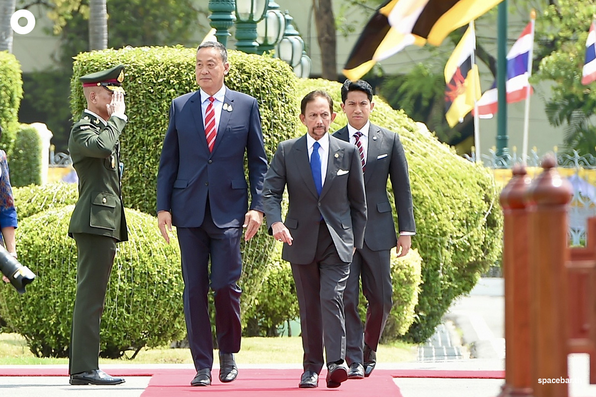 Prime Minister-Srettha-offers-welcome-His-Royal-Highness-the-King-of-Brunei-SPACEBAR-Photo00.jpg