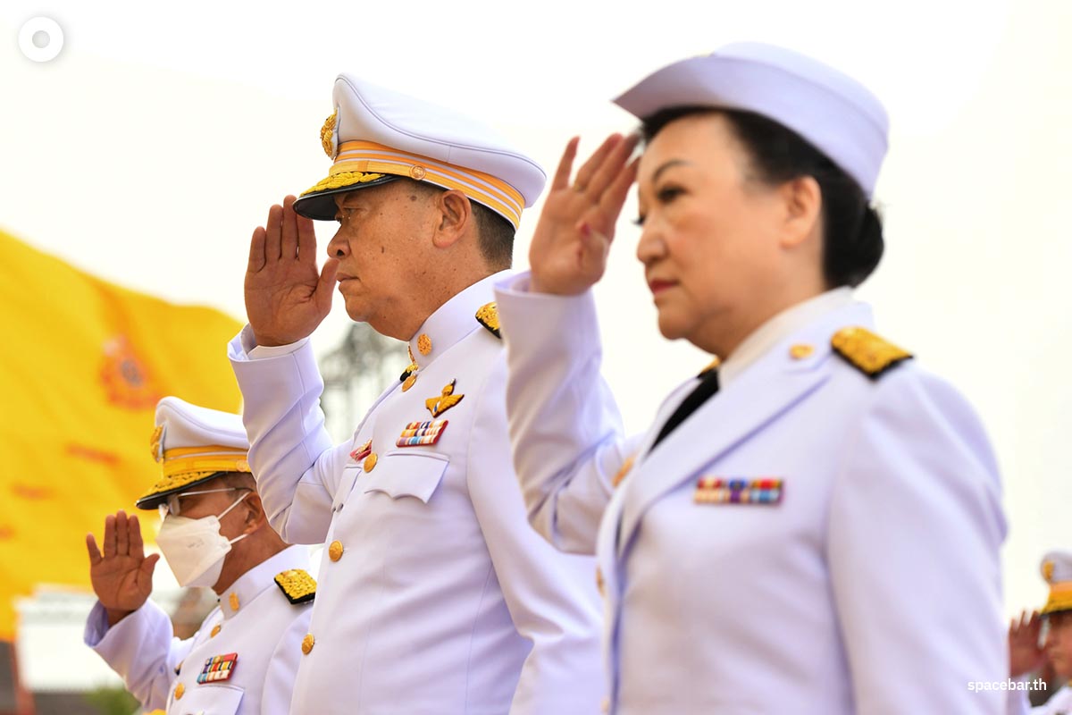 Prime Minister-takes-the-oath-of-allegiance-Be-a-good-government-official-SPACEBAR-Photo01.jpg