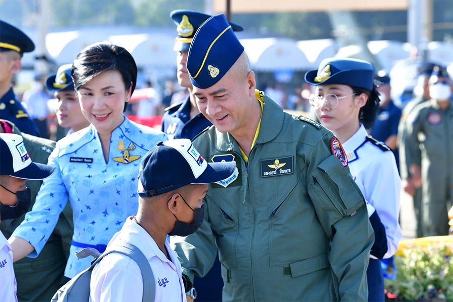 https://images.ctfassets.net/i3o8p9lzd06f/3CT57ytRqS16CKhTchaATh/ef76f9965b96cca005764412d53e3c96/Royal-Thai-Air-Force-Air-Show-on-National-Children-s-Day-SPACEBAR-Photo04