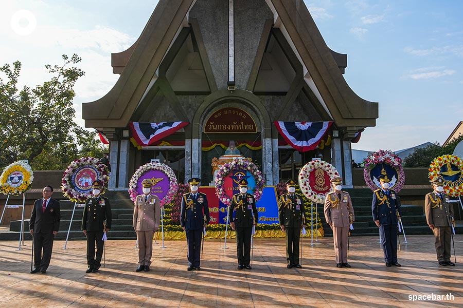 https://images.ctfassets.net/i3o8p9lzd06f/6fwguUiwMR6Ig7AVkc6zoR/4ab2b214025a68899cf6c24110954a62/Royal-Thai-Armed-Forces-Day-National-Monument-SPACEBAR-Photo01