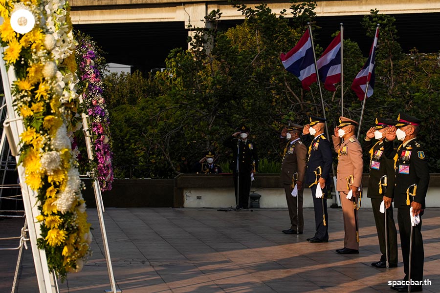 https://images.ctfassets.net/i3o8p9lzd06f/1v3rRcf1cnl5LOFN8uTcAl/599cf6f66d6fb134e0eb50601af3ccd5/Royal-Thai-Armed-Forces-Day-National-Monument-SPACEBAR-Photo08