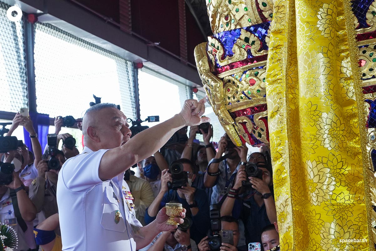 Royal-Thai-Navy-The-Royal-Barge-Procession-SPACEBAR-Photo00.jpg