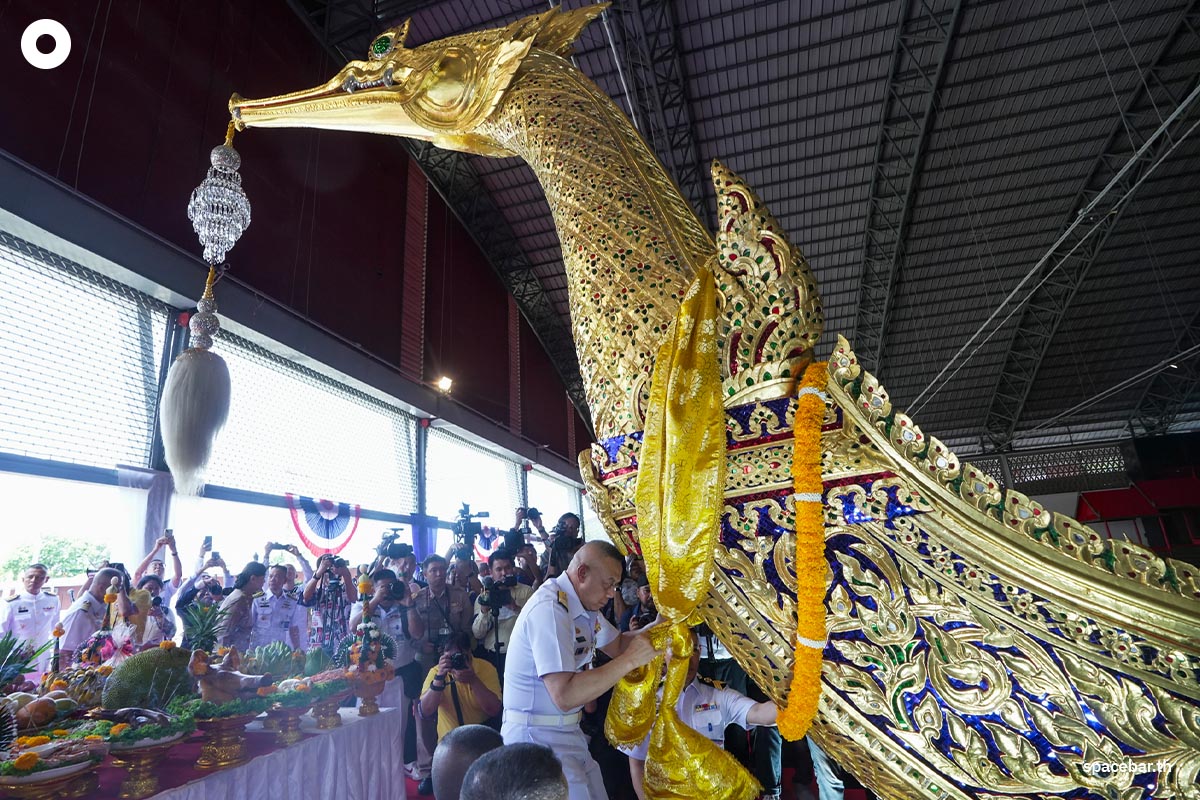Royal-Thai-Navy-The-Royal-Barge-Procession-SPACEBAR-Photo05.jpg
