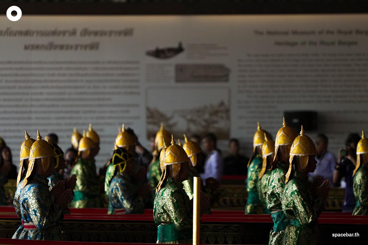 Royal-Thai-Navy-The-Royal-Barge-Procession-SPACEBAR-Photo08.jpg