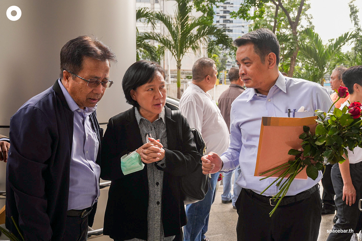 Sondhi-People-Alliance-for-Democracy-Cases-Encircle-Parliament-SPACEBAR-Photo06.jpg
