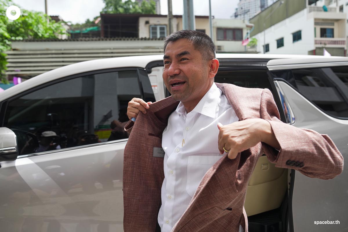 Surachate-Hakparn-The-Southern-Bangkok-Criminal-Court-SPACEBAR-Photo01.jpg