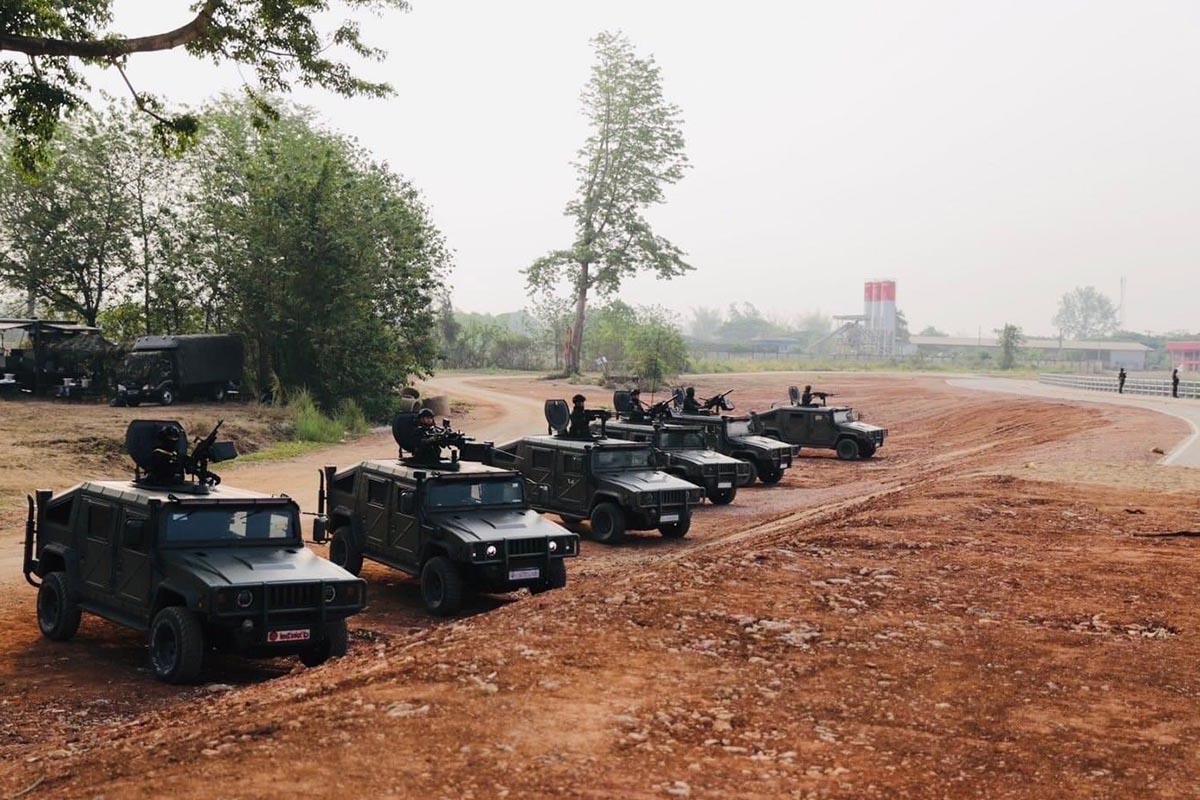 Thai-soldiers-fortify-the-Thai-Myanmar-border-SPACEBAR-Photo01.jpg