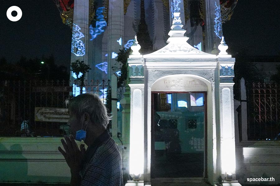 https://images.ctfassets.net/i3o8p9lzd06f/30gN95VmOwNk9QnBl45wDq/60c1a648b4b16569a38f72af42ceb743/Unfolding-Bangkok-Hidden-Temple--SPACEBAR-Photo02