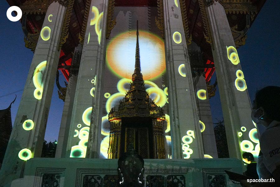 https://images.ctfassets.net/i3o8p9lzd06f/65hLk0tmunkDglVTwglgqL/530a8d0db7df76611c23eab1efcd8eee/Unfolding-Bangkok-Hidden-Temple--SPACEBAR-Photo04