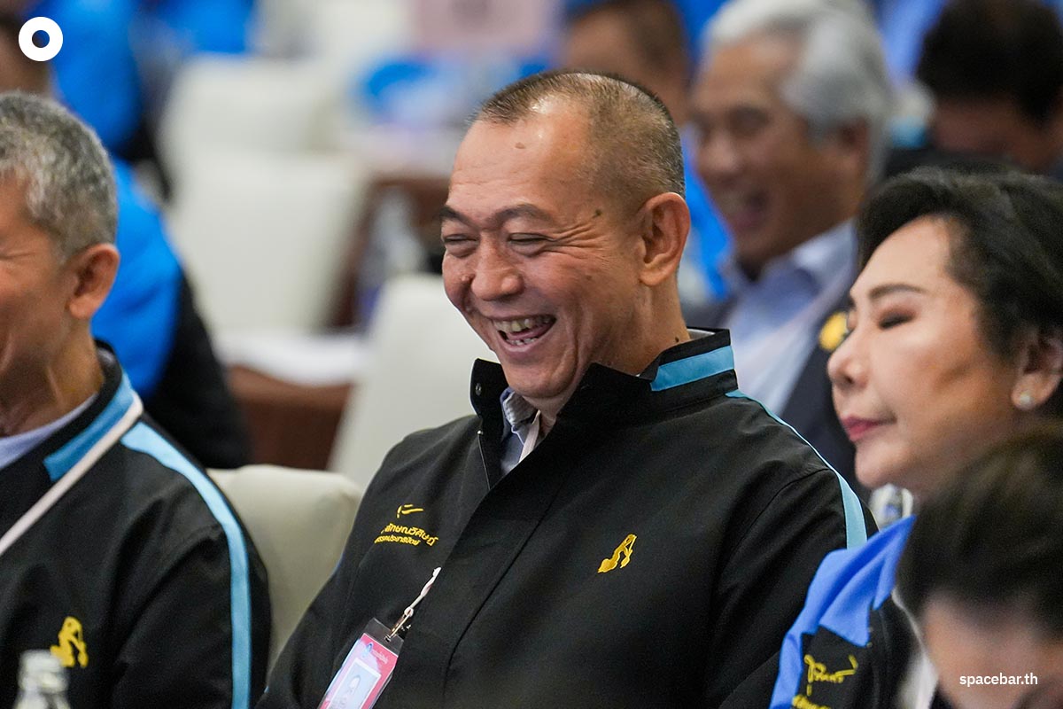 final-of-the-Democrat-Party-leader-election-SPACEBAR-Photo05.jpg