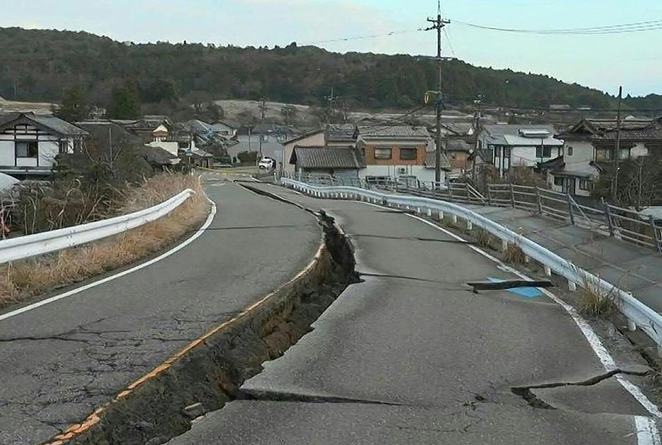 japan-earthquake-lifts-all-tsunami-warnings-SPACEBAR-Thumbnail.jpg