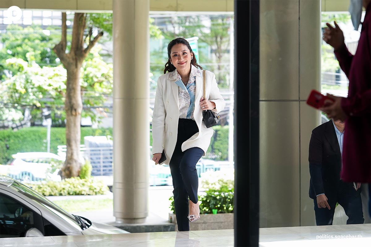 https://images.ctfassets.net/i3o8p9lzd06f/bbqYwvV0iqiOdnDKvV2tA/6a266163053e3f48a5a7eb70d5539957/pheu-thai-party-ready-to-support-sretta-as-prime-minister-SPACEBAR-Photo01