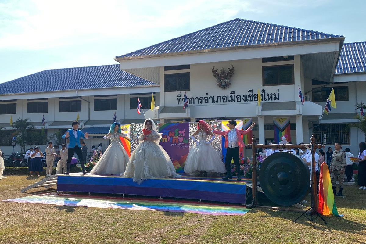 register-a-marriage-certificate-Marriage-Equality-in-Chiangmai-SPACEBAR-Photo07.jpg