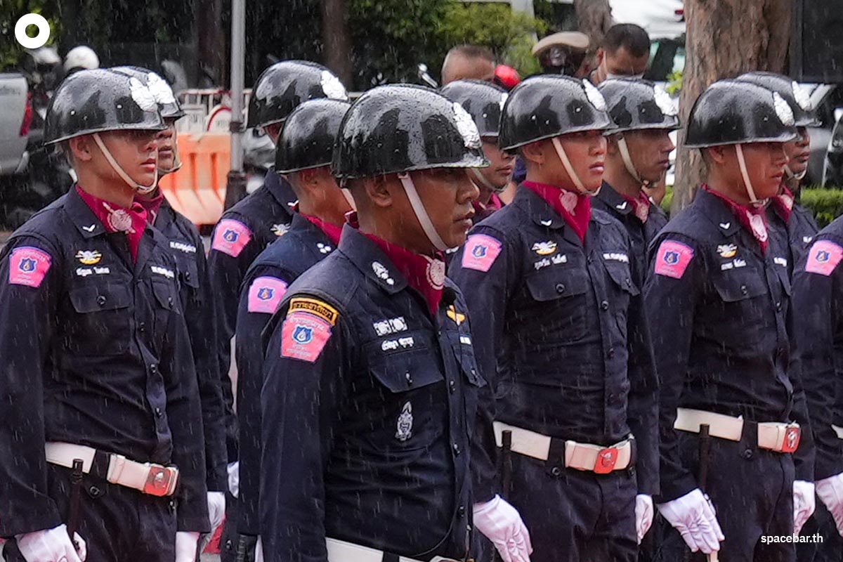 the-prime-minister-police-meeting-surachet-SPACEBAR-Photo02.jpg